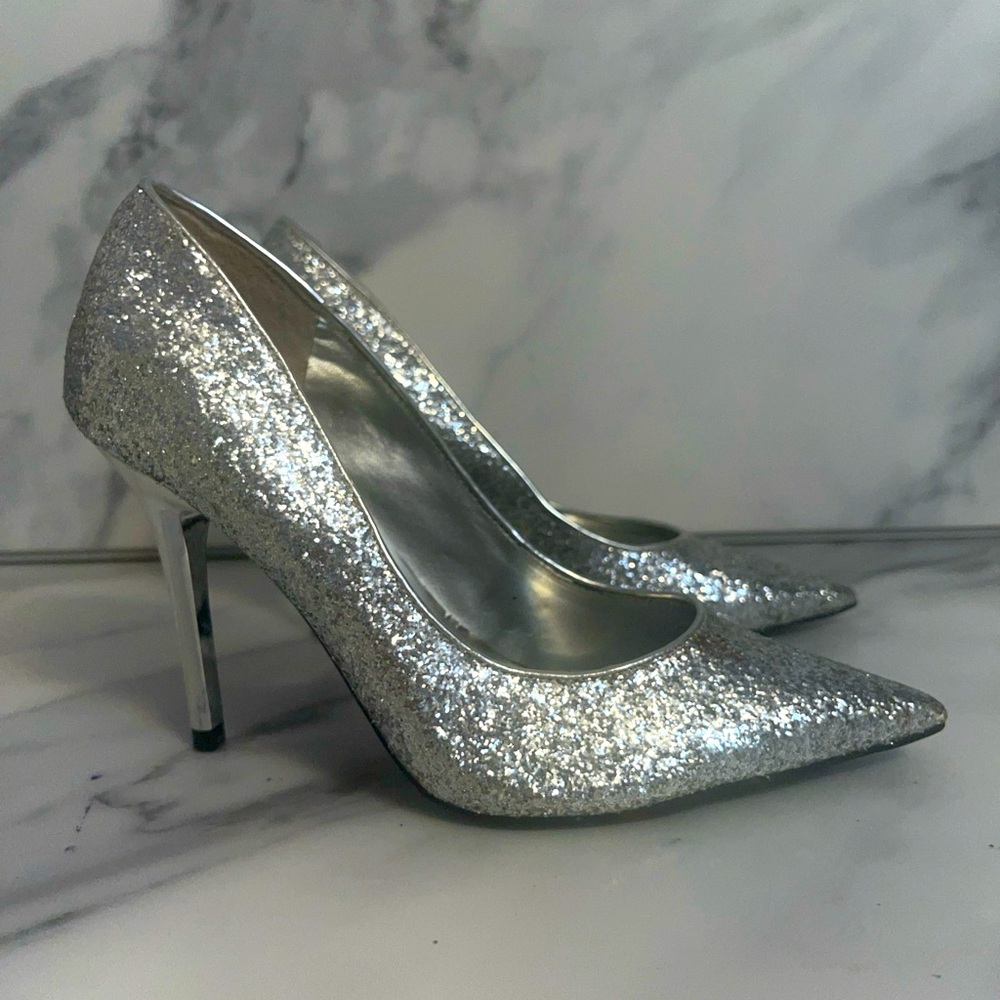 Guess Glitter Sparkle “Carrie” Stiletto High Heels Silver Size 6M